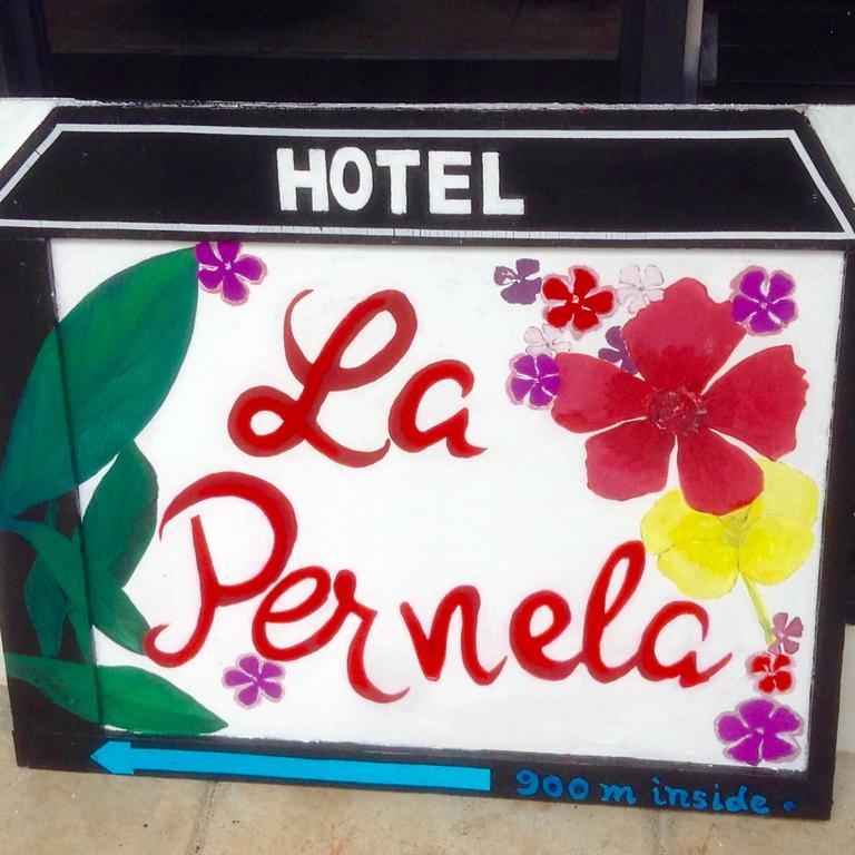 La Pernela Resort Biking Eksteriør billede